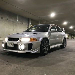 Meet your Posher, Ash